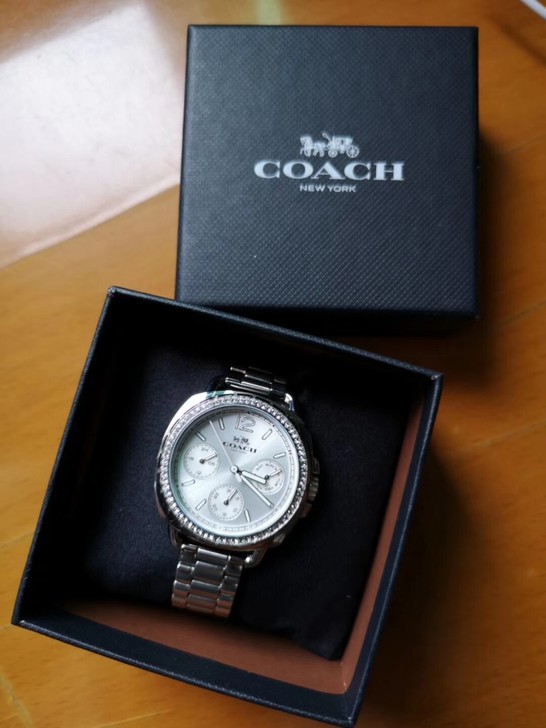 coach带钻手表，全新，带吊牌，包装盒都...