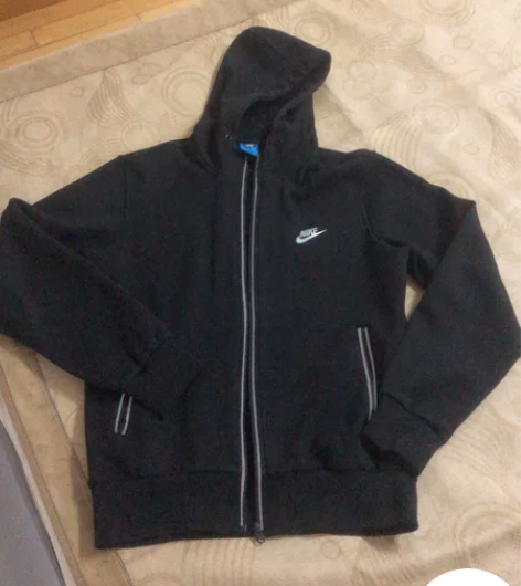 男士耐克运动套装黑色，春秋款110胸围67...