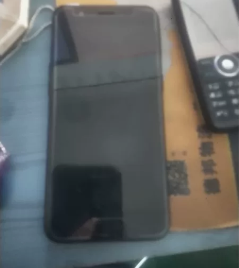 OPPO r 11~64g ，正常使用 感...