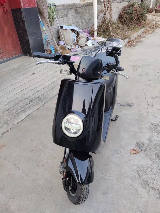 小牛电动，60伏，可换电锂电，可酸电，成色...