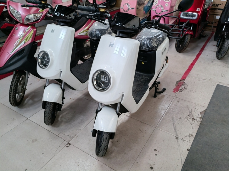 租电动车/租电池,外卖小哥走过路过不要错过。