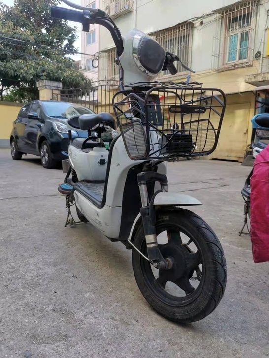 出售驻马店二手电车！原价1599购入，现价...