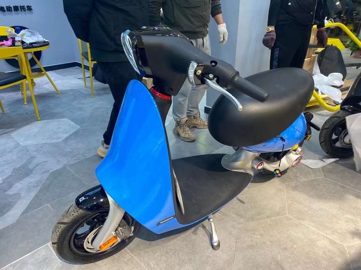 全新东动BO电动车60V轻便摩托车非新国标...