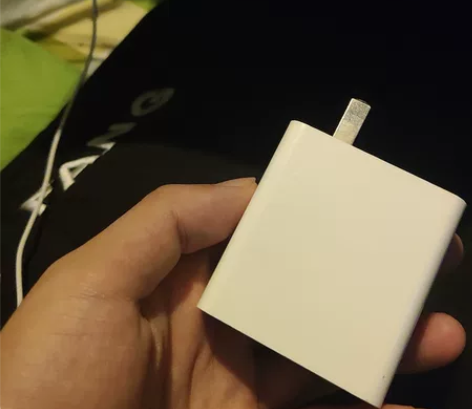 黑鲨65w充电器，换手机了这个闲置了，不包...