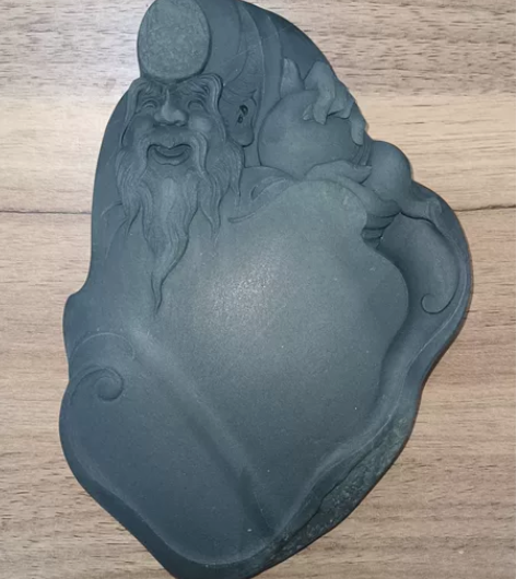 歙砚。寿星。带盒。 感兴趣的话点“我想要”...