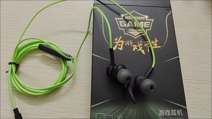 朋友库房整理部分，清仓蓝悦A6黑鲨游戏耳机...
