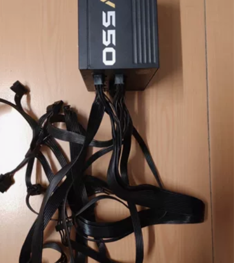 V550、自用、还有五年在保 线够用、照片...