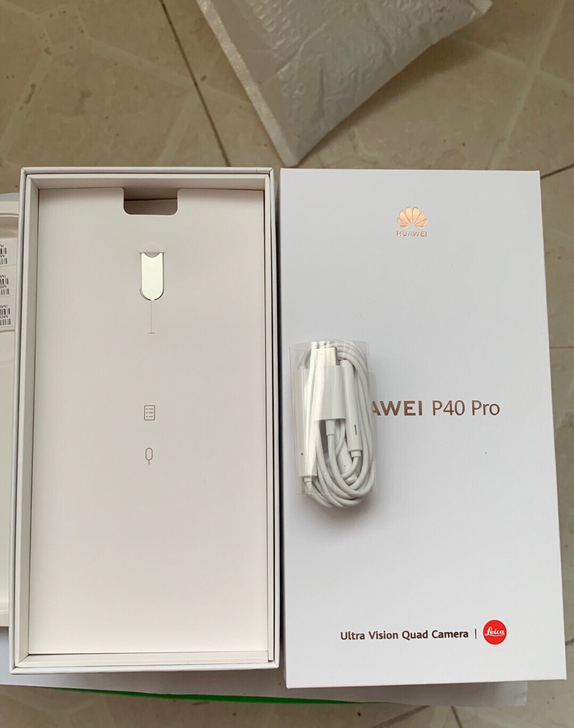 华为p40pro原装正品耳机。全新的，没拆...