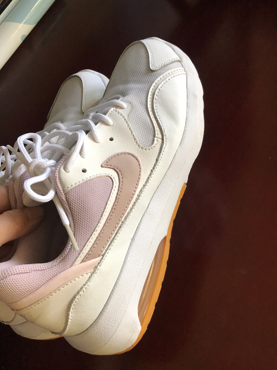 耐克气垫女鞋39码 照片实拍图 右脚后跟内...