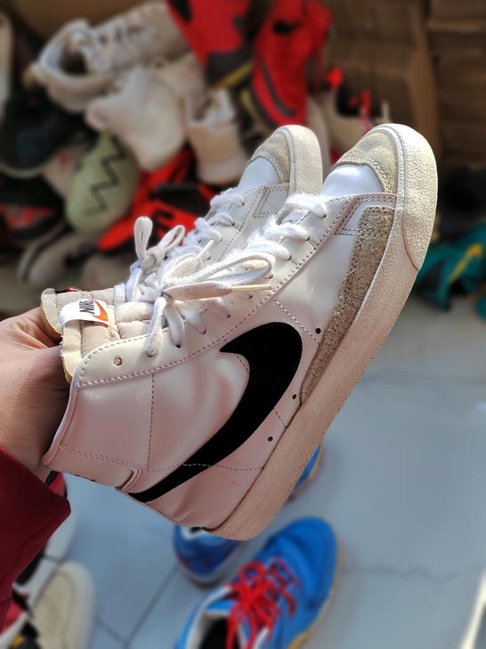 40码 Nike Blazer  Whit...