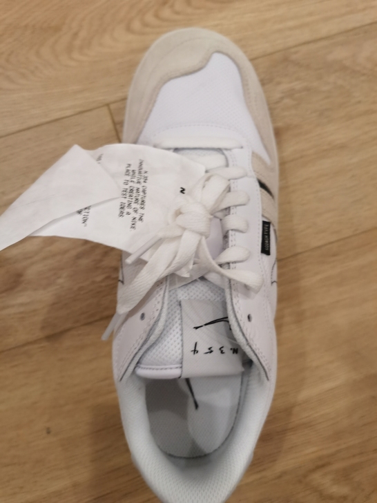 nike squash type cj16...