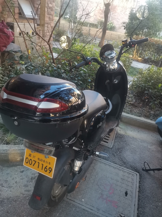 处理新国标电动车，黄牌子永久骑，不需要驾驶...