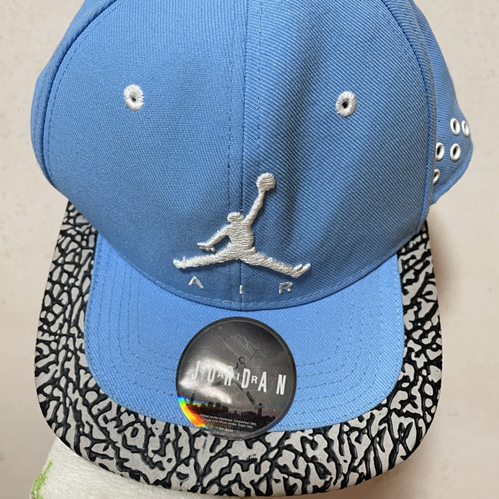 诚意出售！！aj平沿帽 nike Jord...