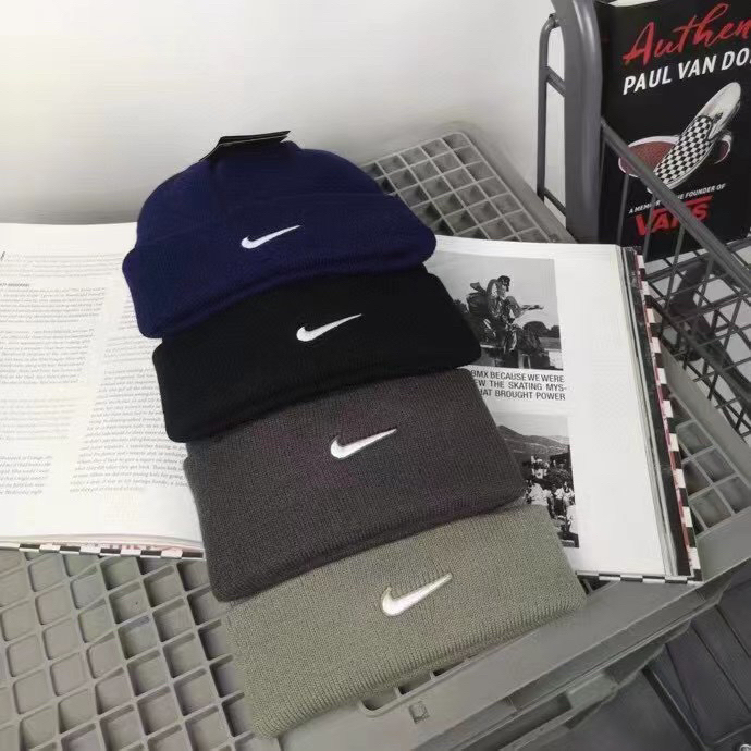 Nike刺绣小勾冷帽 冬季潮流单品
