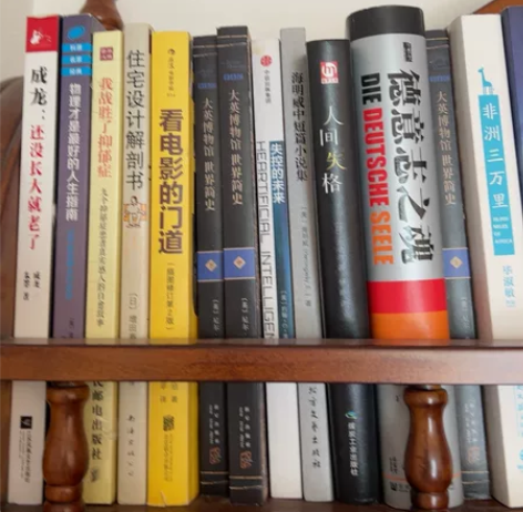 书 全部原价四折 看上的联系寻价 出国出 ...