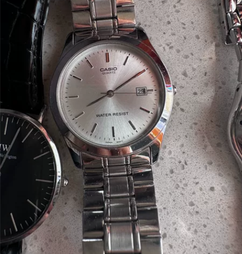 卡西欧 Dw手表自用 便宜出 各一百 感兴...