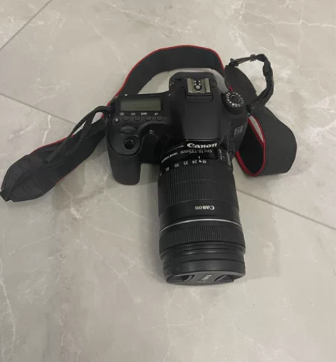 佳能单反相机60D+18-135镜头 如图...