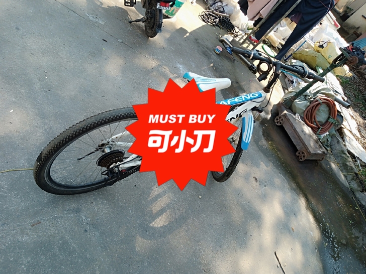 小孩毕业了，在那里闲着没人骑，给有需要的朋友