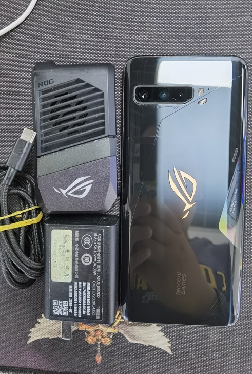 华硕rog phone 3 12+128G