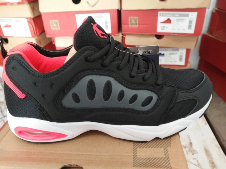 专柜正品乔丹秋款鞋