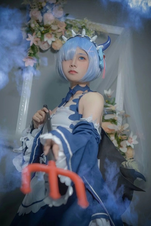 绝色漫家小恶魔单衣服大全套