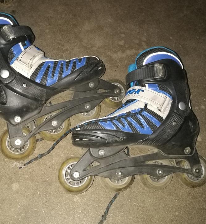 闲置旱冰鞋，品牌:狮普高，33至38码，新...