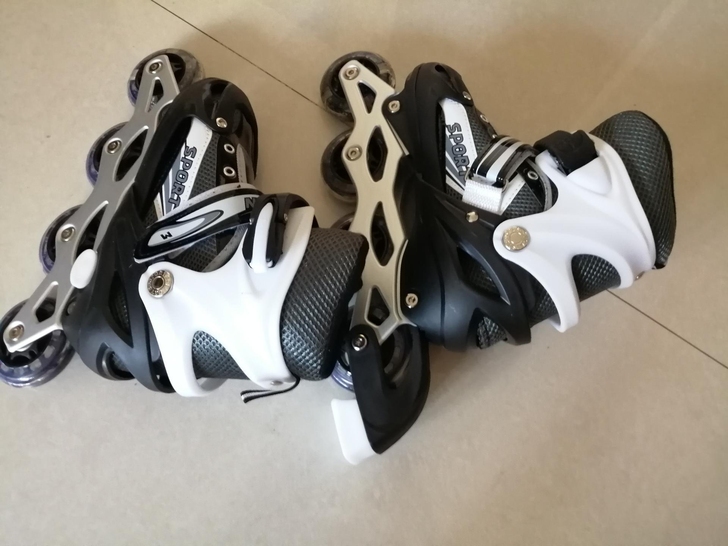 店铺面临倒闭，不开了，还有一批溜冰鞋，低价...