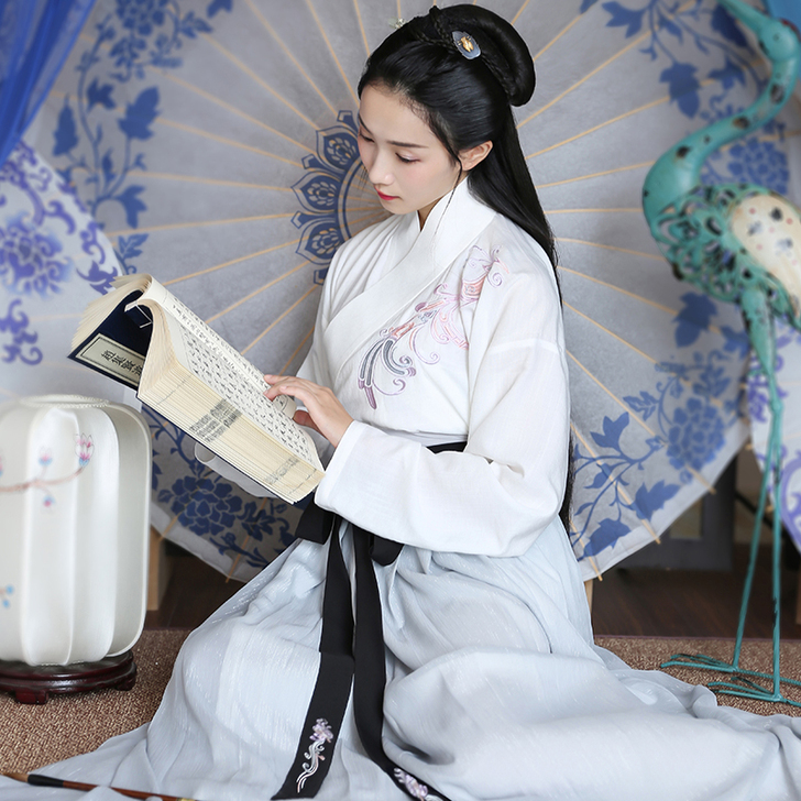 重回汉唐陇上乐中国风日常传统汉服女绣花交领...