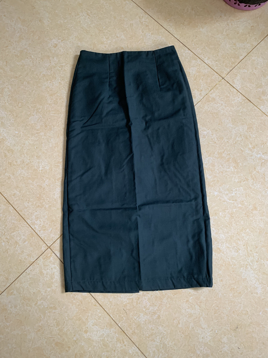 墨绿色气质格子半身裙