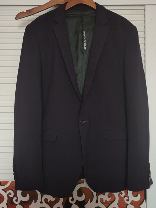 男士西装,全新,175斤以下穿