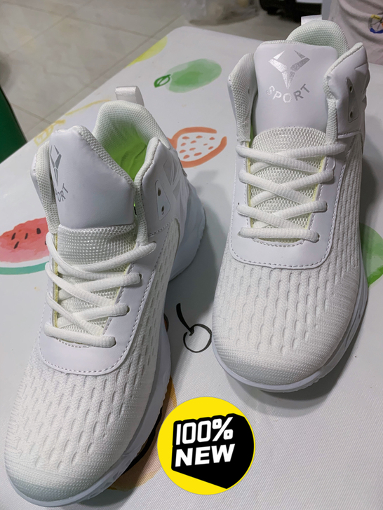 马克吐温篮球鞋，39码，大人小孩都可以，看...