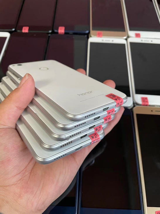 华为荣耀8青春版 4+64 432 332...