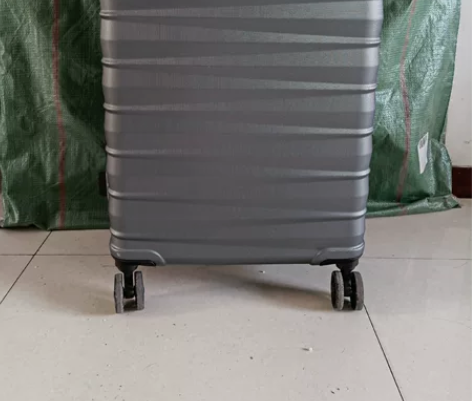 新秀丽旗下美旅拉杆箱 25寸 RMB100...