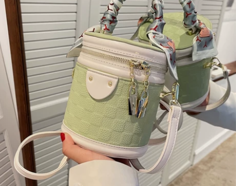 高级质感小众包包女2022新款潮ins时尚...