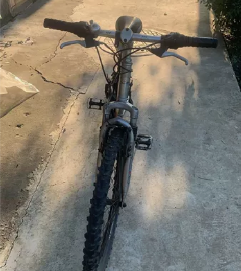 喜德盛山地变速自行车  全铝车架  目前9...