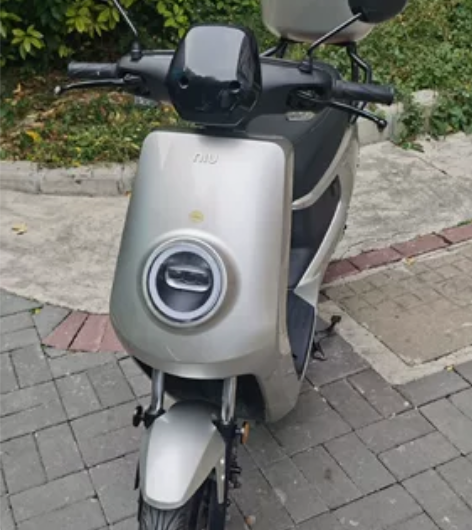 小牛电动 M+sport 续航70公里 4...