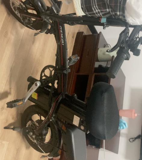 出售一辆折叠电动自行车，正步的  48v2...
