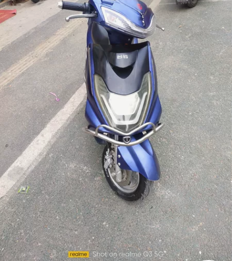 出售一台精品台铃电动车,72伏20的电池车...