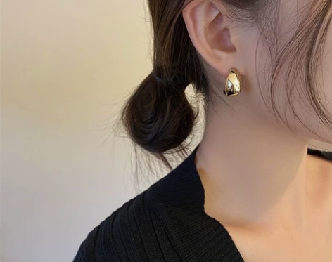 姐姐的仓库到期清仓，还剩余几个款的耳饰！ ...