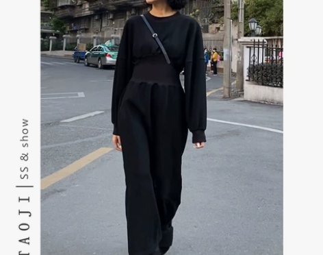 2021冬季新款港风复古小心机收腰连衣裙黑...