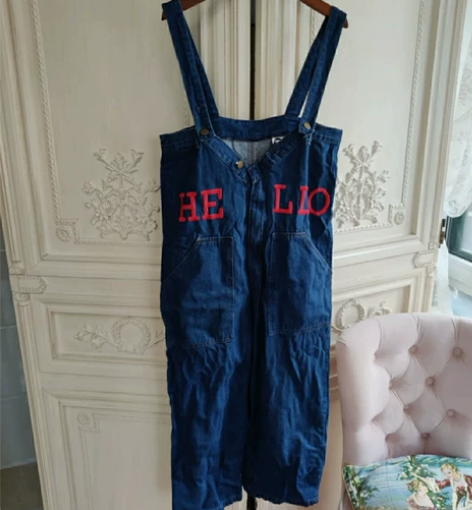 背带牛仔裤女士背带裤 前面扣眼不是破洞不是...