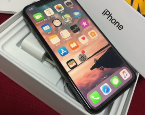 苹果 iPhone X 64G 感兴趣的话...