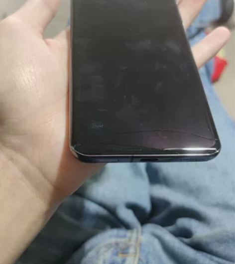 小米11pro12+256黑色 14号摔的...