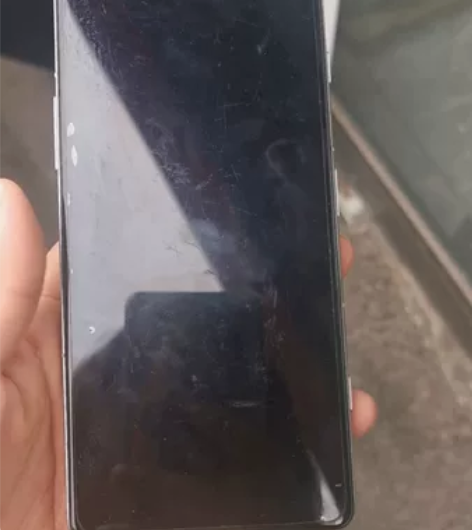 小米K40游戏增强版 12+256 有需要...