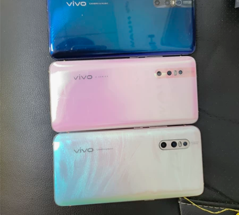 vivo  X27 内存8+128，还有现...