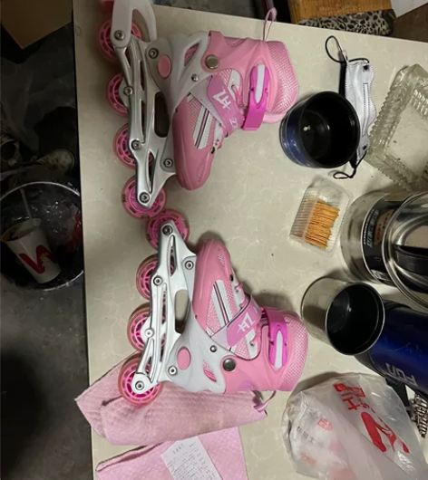 单排儿童旱冰鞋 全新未使用。 买了两双。 ...