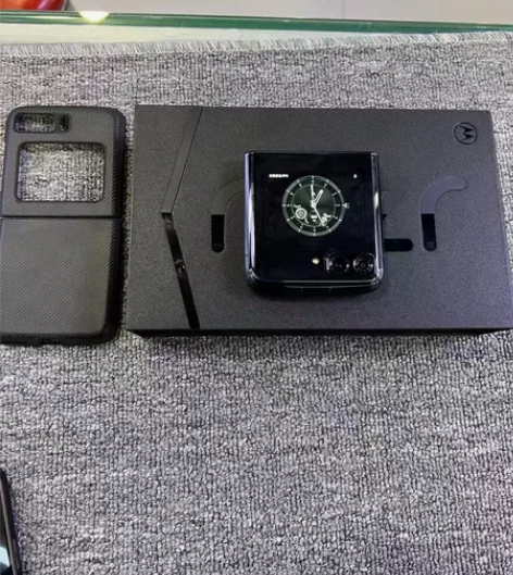 摩托罗拉razr 2022折叠屏手机.12...