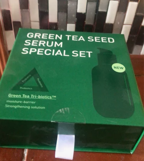 悦诗风吟小绿瓶精华,全新未拆封。全新全新,...