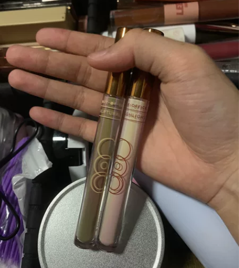 outofoffice液体高光修容 买了不...
