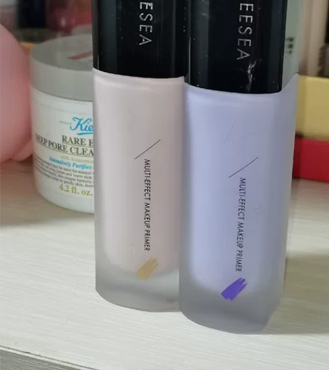 出滋色隔离,肤色和紫色各一瓶,没怎么用,双...